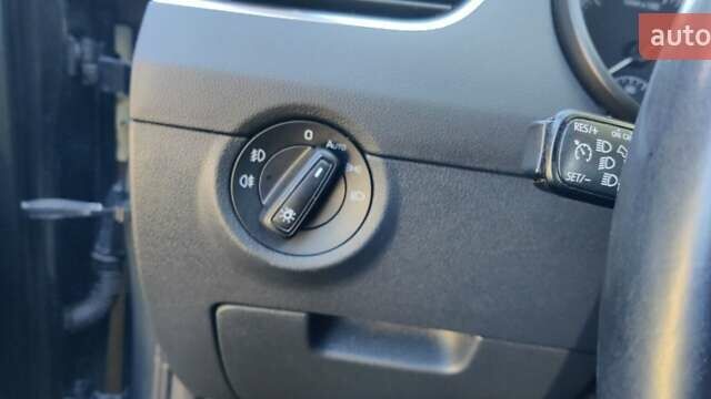 Сірий Шкода Октавія, об'ємом двигуна 1.6 л та пробігом 289 тис. км за 12500 $, фото 13 на Automoto.ua