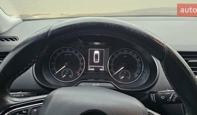 Серый Шкода Октавия, объемом двигателя 1.6 л и пробегом 322 тыс. км за 12000 $, фото 22 на Automoto.ua