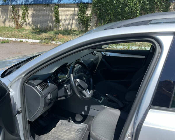Сірий Шкода Октавія, об'ємом двигуна 2 л та пробігом 190 тис. км за 20000 $, фото 7 на Automoto.ua