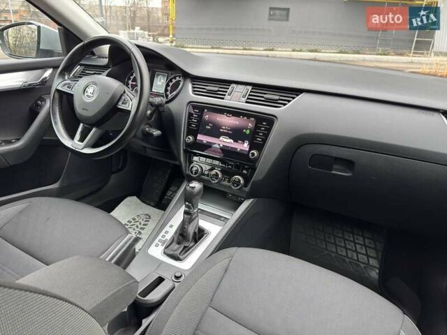 Серый Шкода Октавия, объемом двигателя 1.97 л и пробегом 199 тыс. км за 14150 $, фото 38 на Automoto.ua