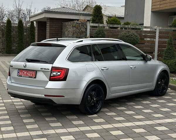 Сірий Шкода Октавія, об'ємом двигуна 2 л та пробігом 239 тис. км за 15499 $, фото 47 на Automoto.ua