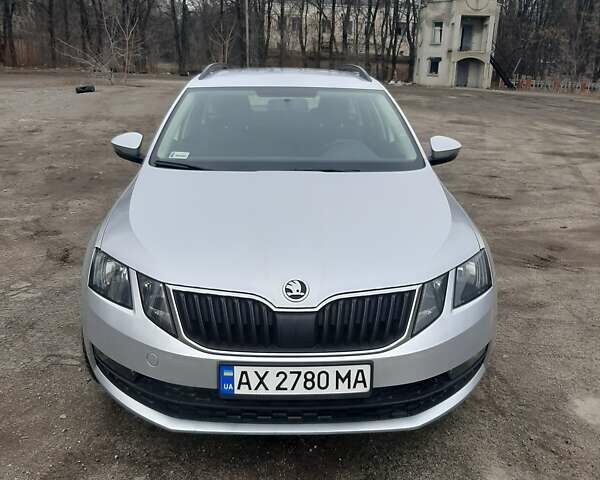Серый Шкода Октавия, объемом двигателя 1.4 л и пробегом 286 тыс. км за 10999 $, фото 3 на Automoto.ua