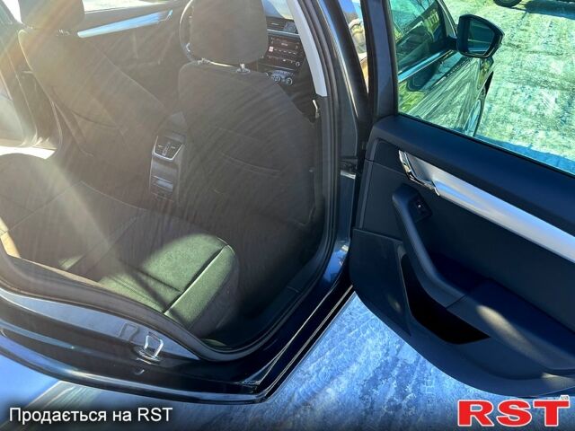 Серый Шкода Октавия, объемом двигателя 1.6 л и пробегом 220 тыс. км за 13000 $, фото 6 на Automoto.ua