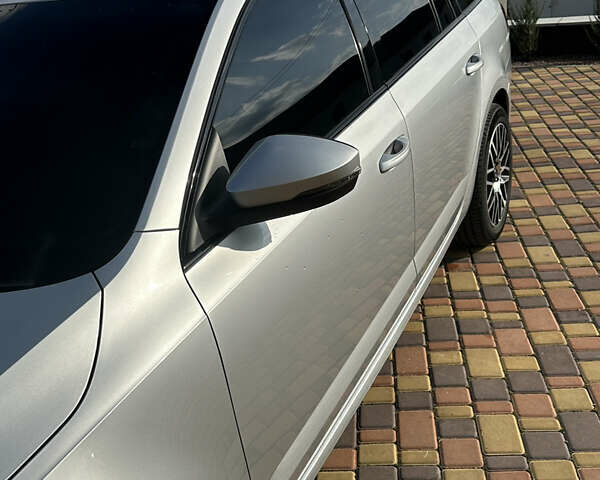 Сірий Шкода Октавія, об'ємом двигуна 2 л та пробігом 215 тис. км за 16000 $, фото 2 на Automoto.ua