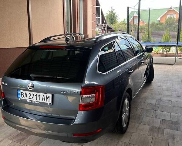 Серый Шкода Октавия, объемом двигателя 1.6 л и пробегом 200 тыс. км за 15500 $, фото 14 на Automoto.ua