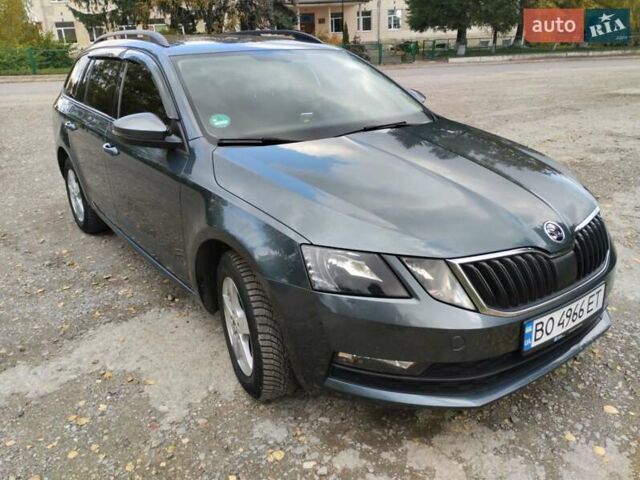 Шкода Октавия 2017 в Тернополе на Automoto.ua Серый Шкода Октавия, объемом двигателя 1.6 л и пробегом 250 тыс. км за 13400 $, фото 11 на Automoto.ua