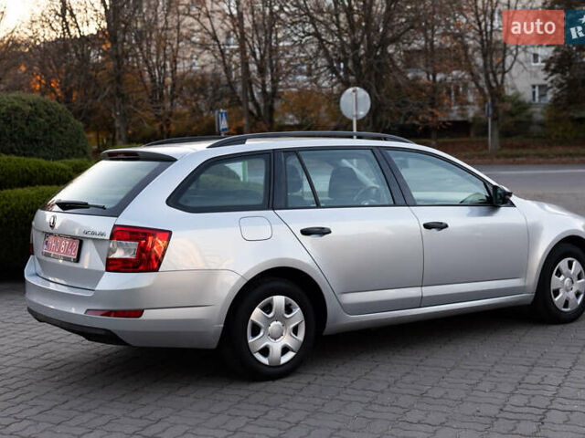 Серый Шкода Октавия, объемом двигателя 1.6 л и пробегом 213 тыс. км за 9800 $, фото 7 на Automoto.ua