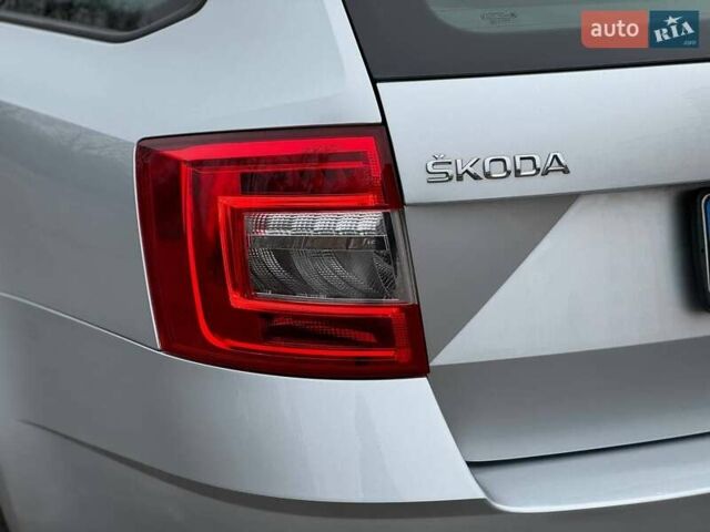 Серый Шкода Октавия, объемом двигателя 1.97 л и пробегом 199 тыс. км за 14150 $, фото 12 на Automoto.ua