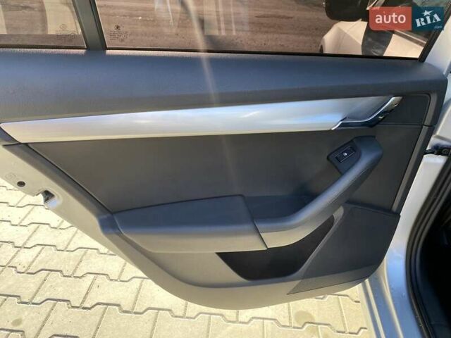 Сірий Шкода Октавія, об'ємом двигуна 1.97 л та пробігом 350 тис. км за 12777 $, фото 23 на Automoto.ua