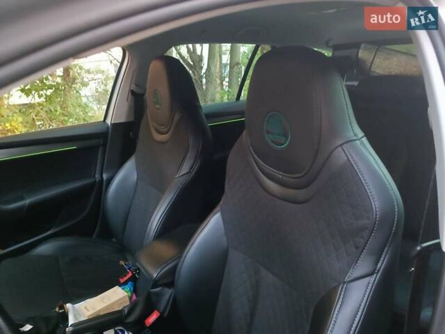 Сірий Шкода Октавія, об'ємом двигуна 1.6 л та пробігом 208 тис. км за 15900 $, фото 2 на Automoto.ua