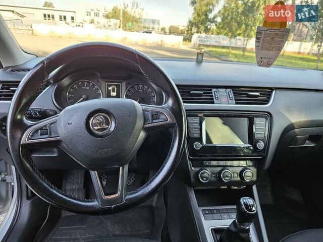 Серый Шкода Октавия, объемом двигателя 1.6 л и пробегом 305 тыс. км за 11100 $, фото 18 на Automoto.ua