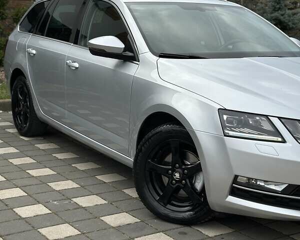 Сірий Шкода Октавія, об'ємом двигуна 2 л та пробігом 239 тис. км за 15499 $, фото 19 на Automoto.ua