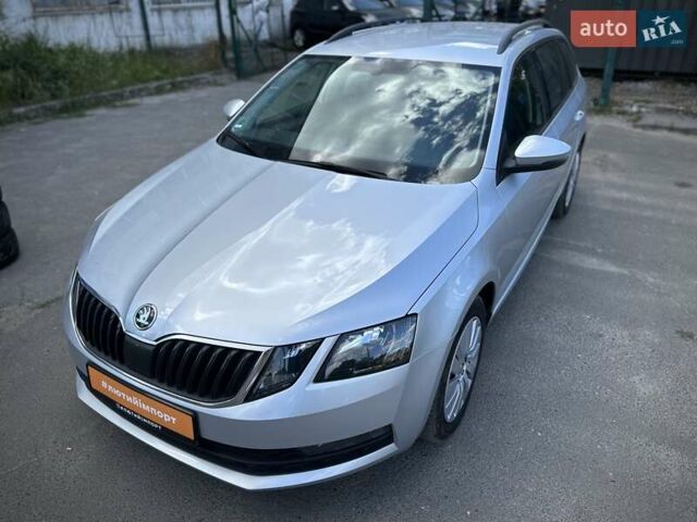 Серый Шкода Октавия, объемом двигателя 1.6 л и пробегом 252 тыс. км за 13600 $, фото 42 на Automoto.ua