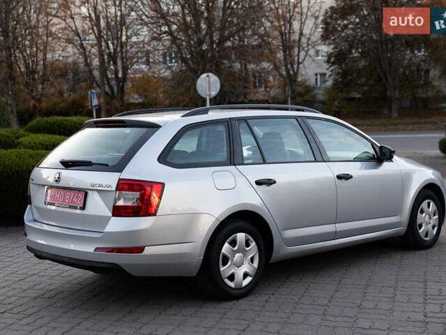 Серый Шкода Октавия, объемом двигателя 1.6 л и пробегом 213 тыс. км за 9800 $, фото 6 на Automoto.ua