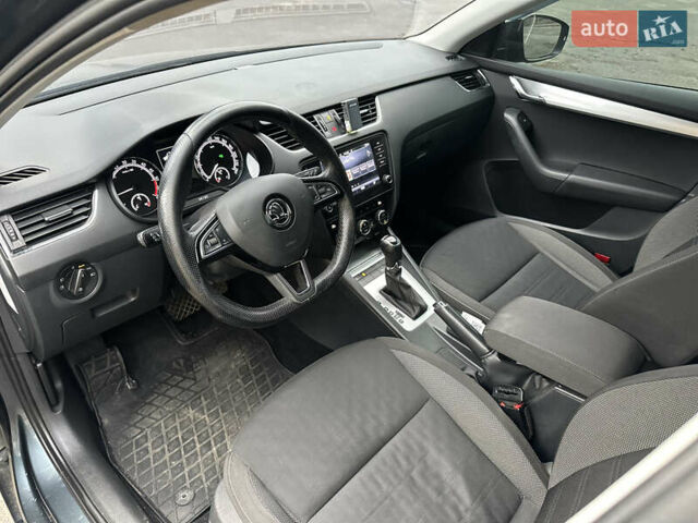 Серый Шкода Октавия, объемом двигателя 1.6 л и пробегом 344 тыс. км за 12600 $, фото 19 на Automoto.ua