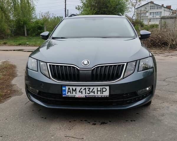 Сірий Шкода Октавія, об'ємом двигуна 1.6 л та пробігом 207 тис. км за 14300 $, фото 2 на Automoto.ua