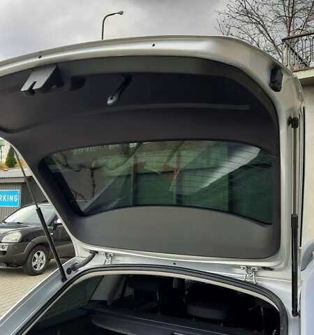 Сірий Шкода Октавія, об'ємом двигуна 1.6 л та пробігом 238 тис. км за 11800 $, фото 9 на Automoto.ua