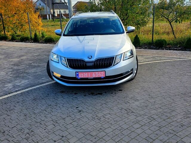 Шкода Октавія 2017 у Рожище на Automoto.ua Сірий Шкода Октавія, об'ємом двигуна 2 л та пробігом 231 тис. км за 15200 $, фото 2 на Automoto.ua