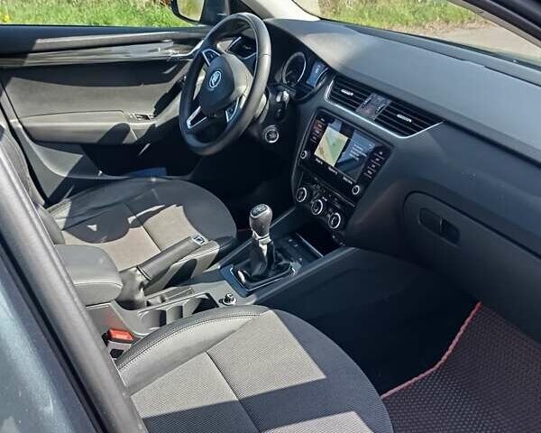 Серый Шкода Октавия, объемом двигателя 1.6 л и пробегом 201 тыс. км за 14600 $, фото 28 на Automoto.ua