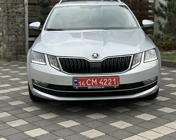 Сірий Шкода Октавія, об'ємом двигуна 2 л та пробігом 239 тис. км за 15499 $, фото 3 на Automoto.ua