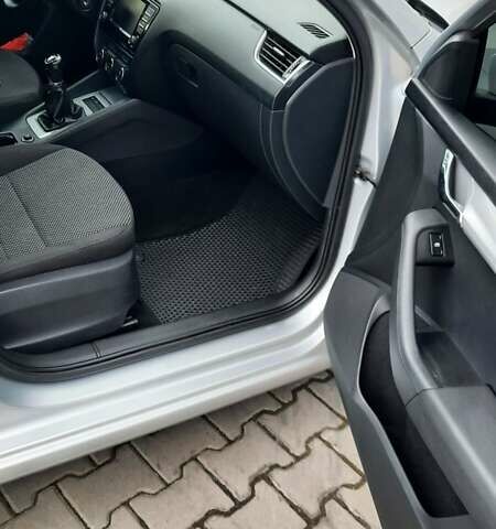 Сірий Шкода Октавія, об'ємом двигуна 1.6 л та пробігом 238 тис. км за 11800 $, фото 8 на Automoto.ua