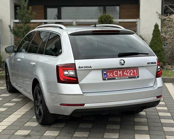 Сірий Шкода Октавія, об'ємом двигуна 2 л та пробігом 239 тис. км за 15499 $, фото 44 на Automoto.ua