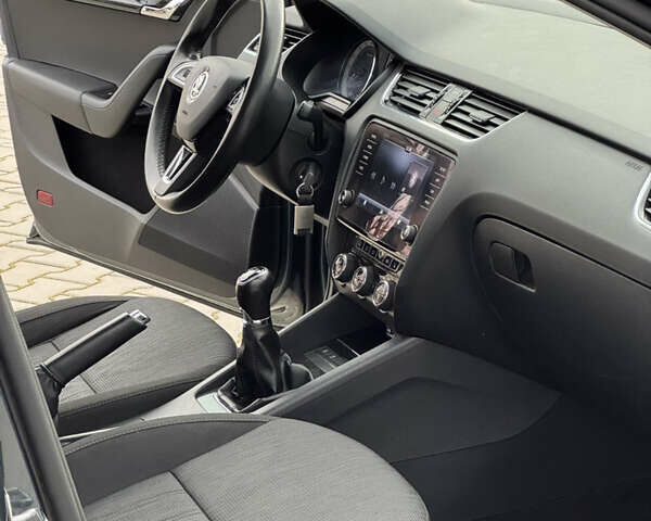 Сірий Шкода Октавія, об'ємом двигуна 1.97 л та пробігом 272 тис. км за 14499 $, фото 50 на Automoto.ua