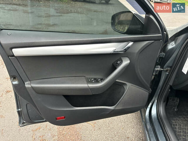 Серый Шкода Октавия, объемом двигателя 1.6 л и пробегом 344 тыс. км за 12600 $, фото 21 на Automoto.ua