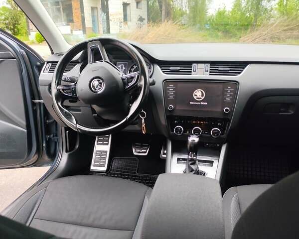 Сірий Шкода Октавія, об'ємом двигуна 1.6 л та пробігом 207 тис. км за 14300 $, фото 9 на Automoto.ua