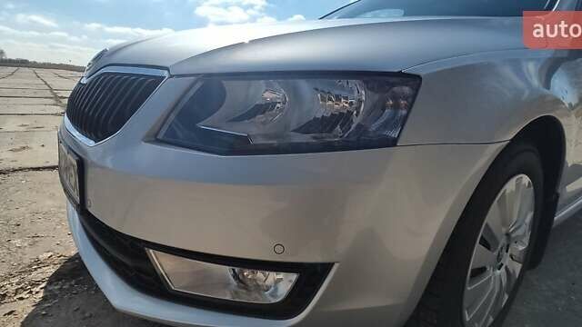 Сірий Шкода Октавія, об'ємом двигуна 1.6 л та пробігом 202 тис. км за 13500 $, фото 15 на Automoto.ua