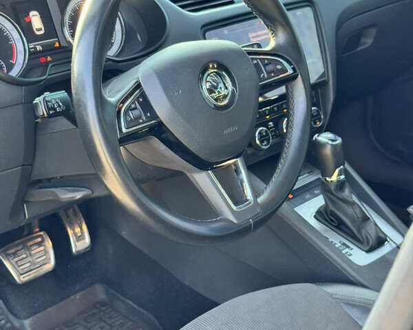 Сірий Шкода Октавія, об'ємом двигуна 1.6 л та пробігом 265 тис. км за 13000 $, фото 17 на Automoto.ua