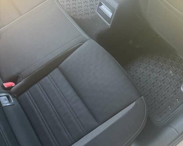 Серый Шкода Октавия, объемом двигателя 1.97 л и пробегом 233 тыс. км за 12300 $, фото 7 на Automoto.ua
