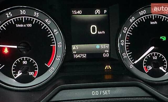 Серый Шкода Октавия, объемом двигателя 2 л и пробегом 165 тыс. км за 19000 $, фото 7 на Automoto.ua