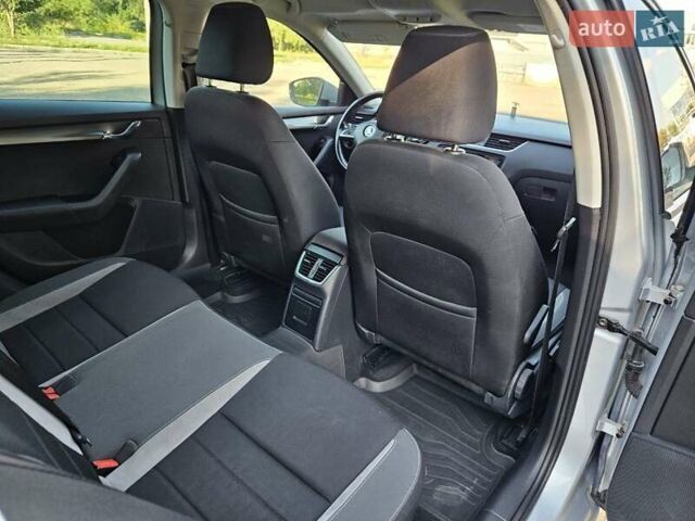 Серый Шкода Октавия, объемом двигателя 1.6 л и пробегом 305 тыс. км за 11100 $, фото 33 на Automoto.ua