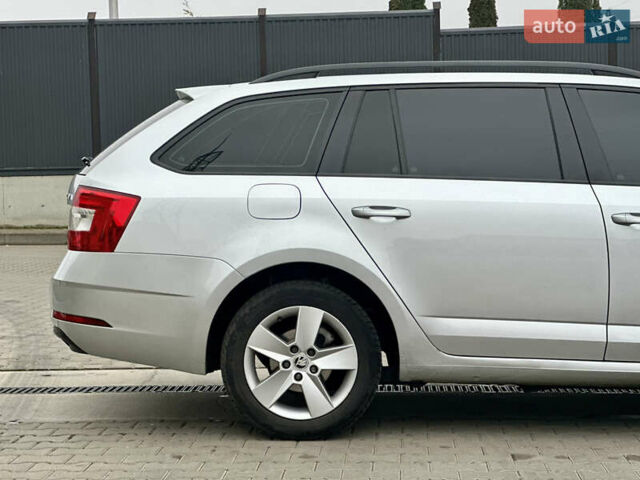 Серый Шкода Октавия, объемом двигателя 1.6 л и пробегом 218 тыс. км за 11550 $, фото 8 на Automoto.ua