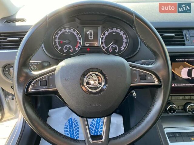 Сірий Шкода Октавія, об'ємом двигуна 1.97 л та пробігом 350 тис. км за 12777 $, фото 18 на Automoto.ua