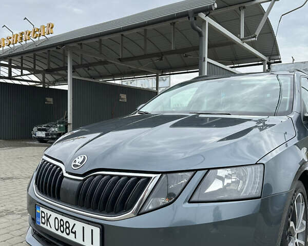 Сірий Шкода Октавія, об'ємом двигуна 1.97 л та пробігом 317 тис. км за 13500 $, фото 6 на Automoto.ua