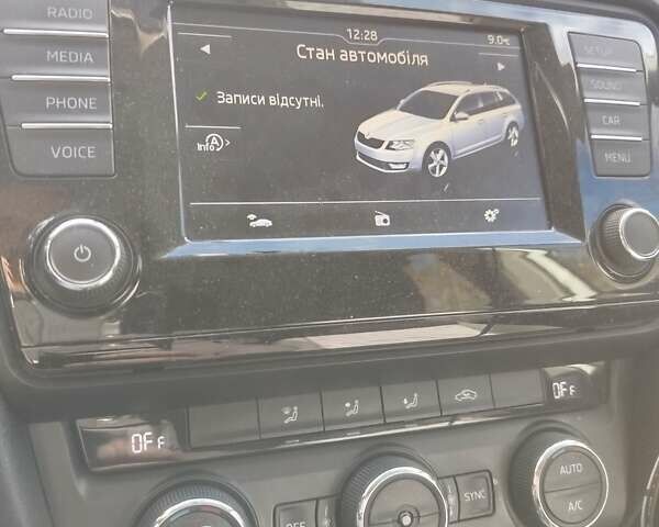 Сірий Шкода Октавія, об'ємом двигуна 1.6 л та пробігом 255 тис. км за 13500 $, фото 17 на Automoto.ua
