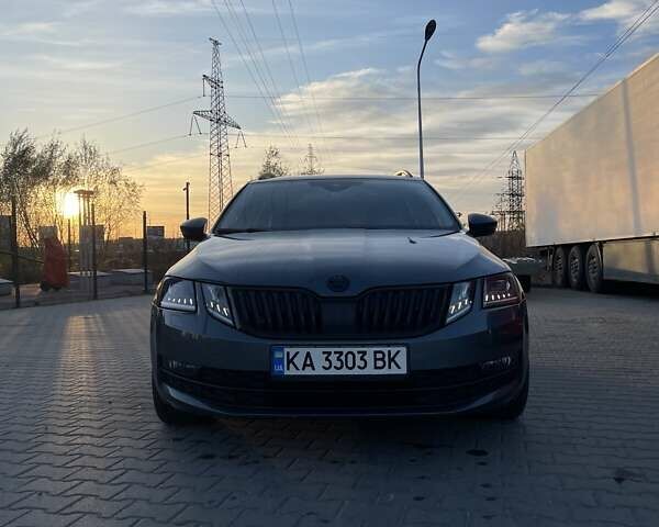 Серый Шкода Октавия, объемом двигателя 1.97 л и пробегом 299 тыс. км за 15800 $, фото 2 на Automoto.ua