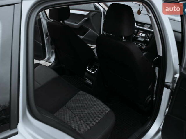 Сірий Шкода Октавія, об'ємом двигуна 2 л та пробігом 142 тис. км за 12250 $, фото 10 на Automoto.ua