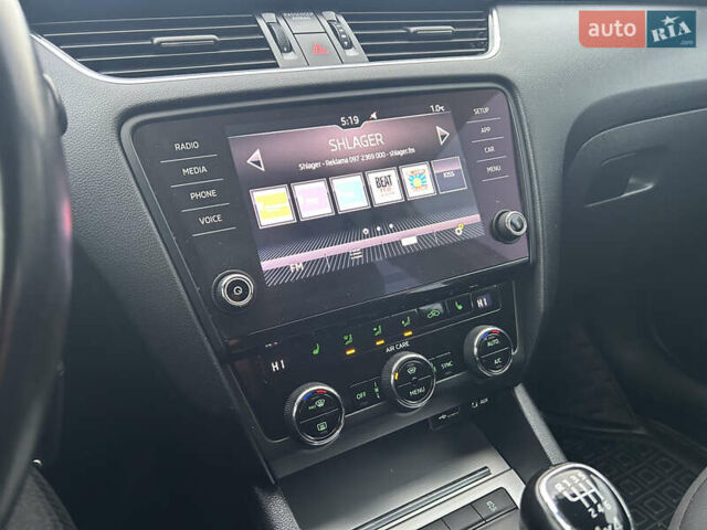 Серый Шкода Октавия, объемом двигателя 2 л и пробегом 270 тыс. км за 13299 $, фото 7 на Automoto.ua