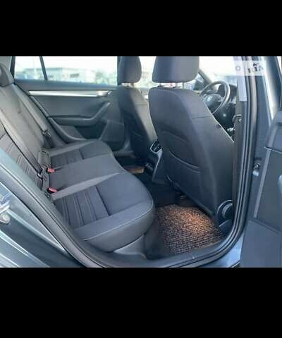 Серый Шкода Октавия, объемом двигателя 2 л и пробегом 265 тыс. км за 14999 $, фото 18 на Automoto.ua