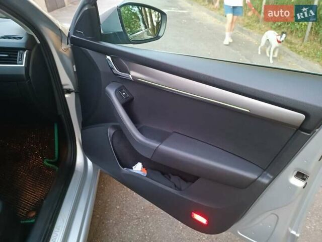 Сірий Шкода Октавія, об'ємом двигуна 1.6 л та пробігом 208 тис. км за 15900 $, фото 14 на Automoto.ua