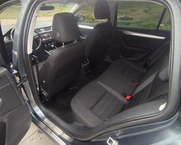 Сірий Шкода Октавія, об'ємом двигуна 1.6 л та пробігом 207 тис. км за 14300 $, фото 17 на Automoto.ua