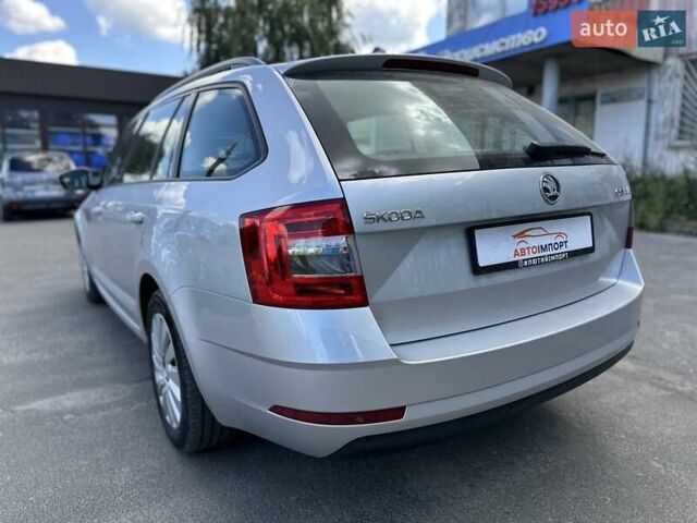 Серый Шкода Октавия, объемом двигателя 1.6 л и пробегом 252 тыс. км за 13600 $, фото 37 на Automoto.ua