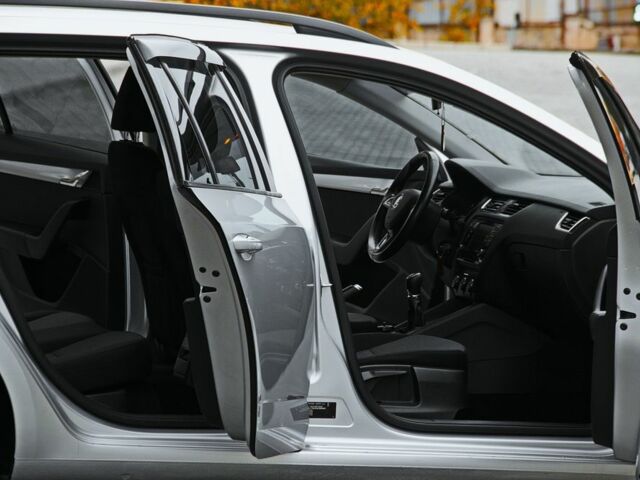 Сірий Шкода Октавія, об'ємом двигуна 2 л та пробігом 143 тис. км за 12300 $, фото 11 на Automoto.ua