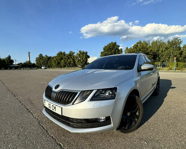 Сірий Шкода Октавія, об'ємом двигуна 1.6 л та пробігом 265 тис. км за 13000 $, фото 9 на Automoto.ua