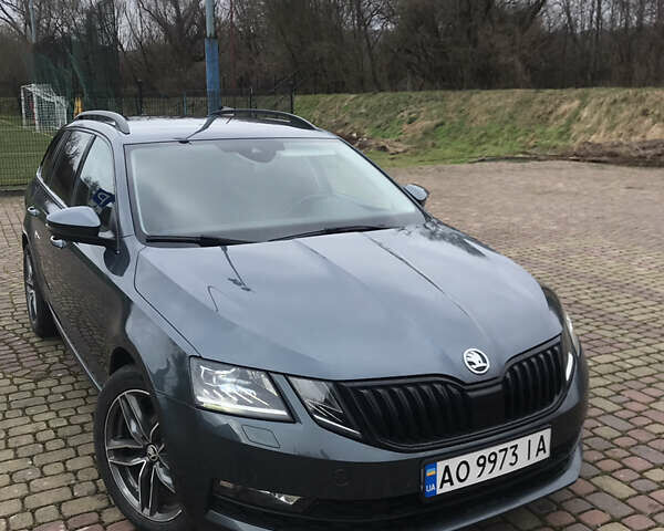 Серый Шкода Октавия, объемом двигателя 1.97 л и пробегом 329 тыс. км за 16500 $, фото 1 на Automoto.ua