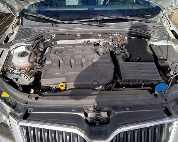 Сірий Шкода Октавія, об'ємом двигуна 1.6 л та пробігом 255 тис. км за 13500 $, фото 10 на Automoto.ua