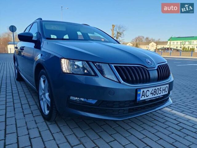 Серый Шкода Октавия, объемом двигателя 1.6 л и пробегом 271 тыс. км за 11450 $, фото 1 на Automoto.ua